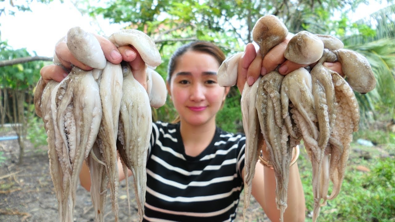 Yummy Octopus Stew Recipe - Yummy Octopus Cooking - Cooking With Sros