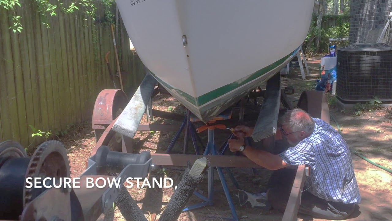 How We Removed our Catalina 22 from a boat trailer on land