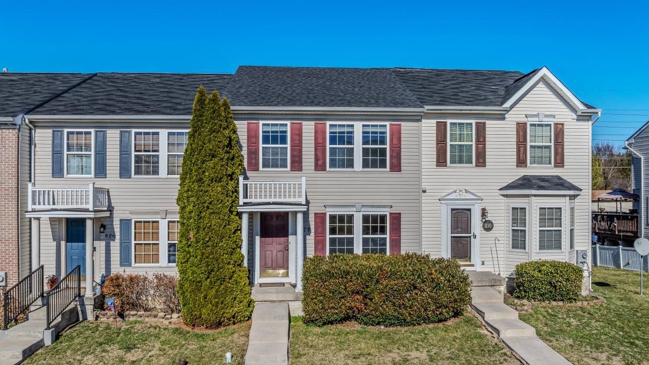 828 Marquette Dr, Martinsburg, WV