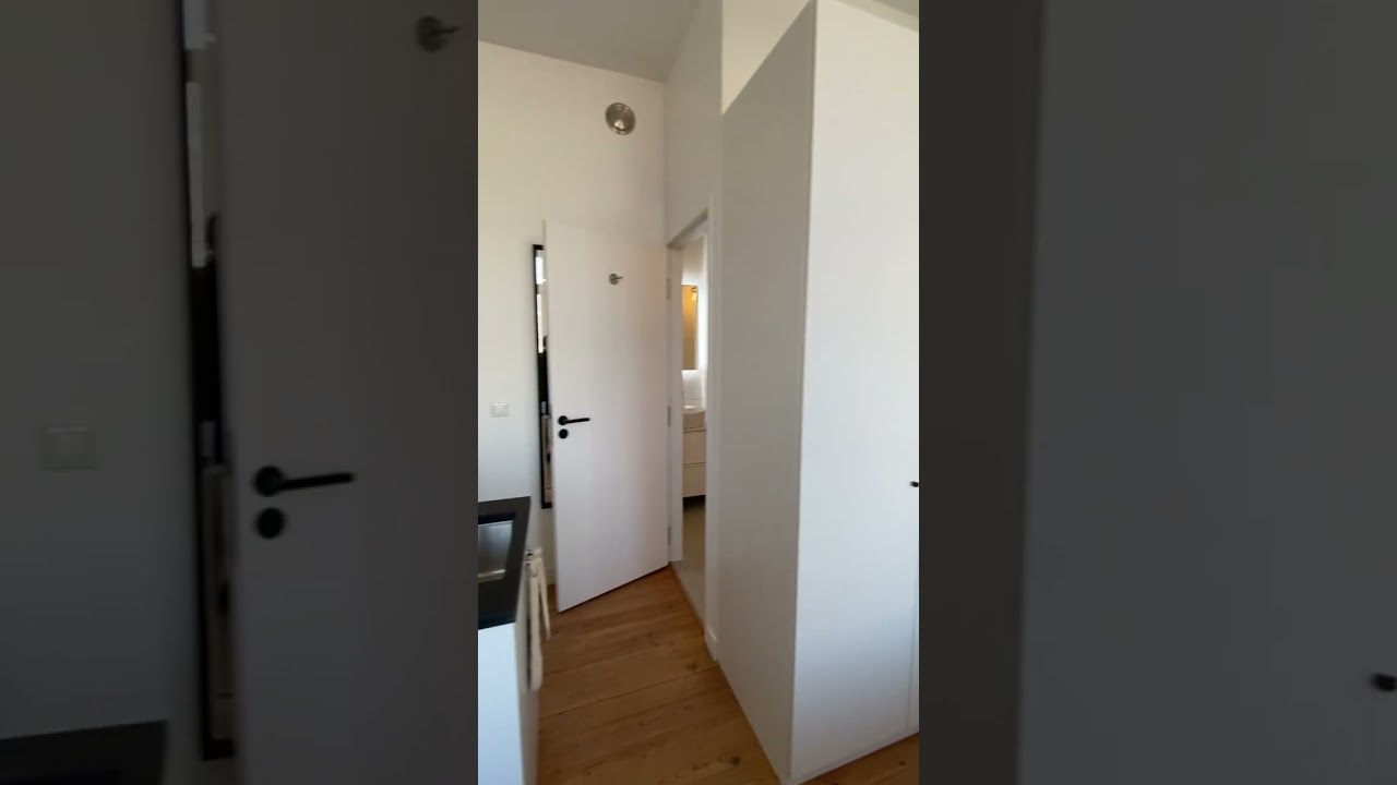 360 Degree Tour of Spacious Studio in Lille France