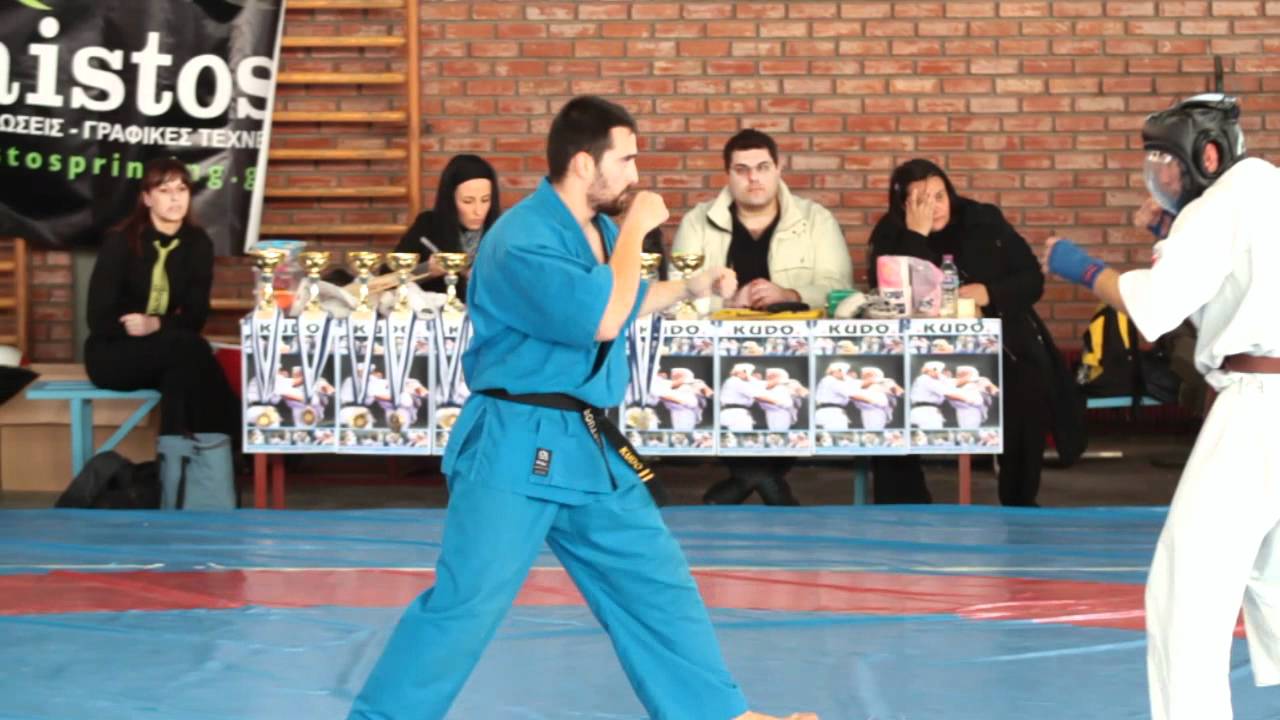 KOSTAS POUTSIAKAS 2 EPIDEIKSH KUDO LARISA - AGWNES 2011