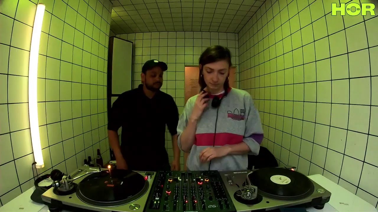 Marie Lung B2B Momo / April 30 / 7pm-8pm