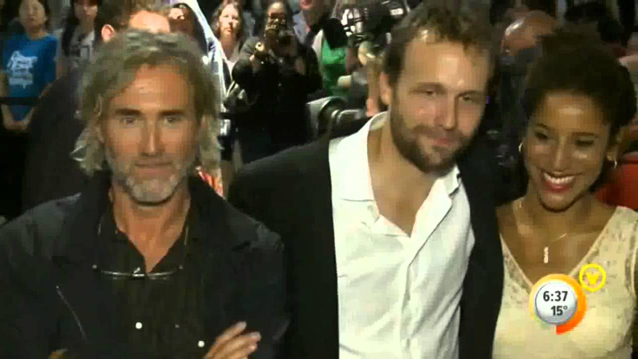 Roy Dupuis vis-à-vis Céline Bonnier