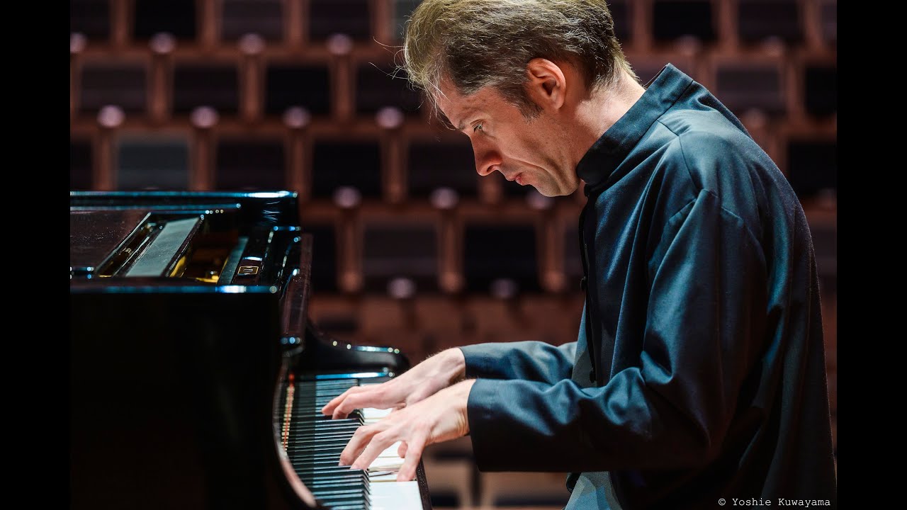Severin von Eckardstein plays Medtner Fairy Tale op 20/2