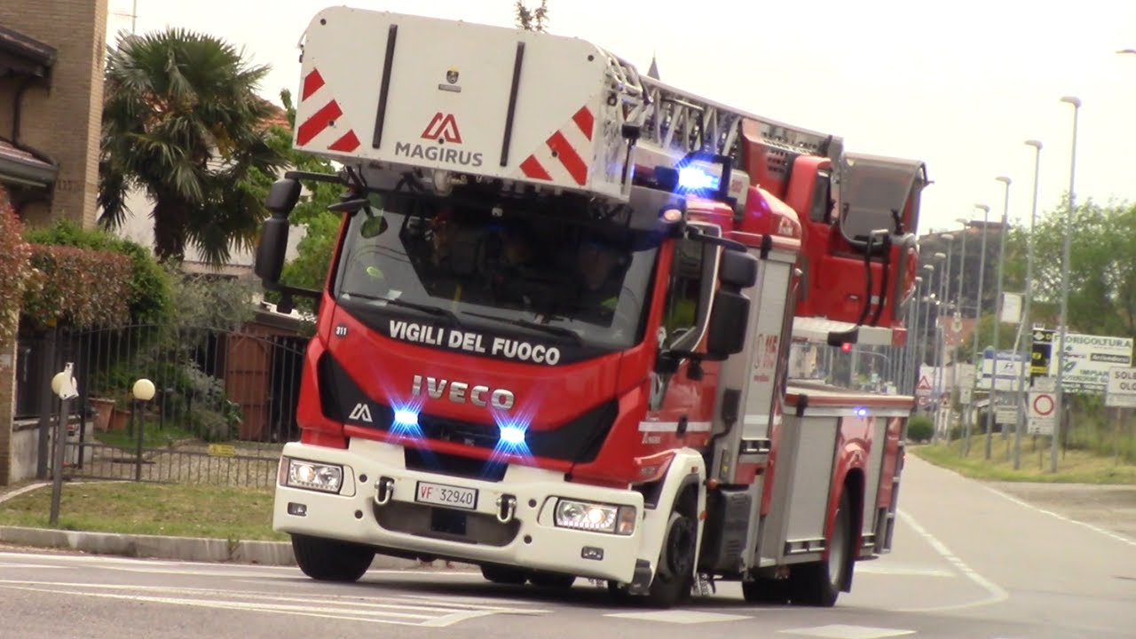 INCENDIO TETTO ARRIVO CARRO ARIA VVF VARESE+AUTOSCALA VVF LEGNANO IN SIRENA+ABP VVF BUSTO(Fagnano O)
