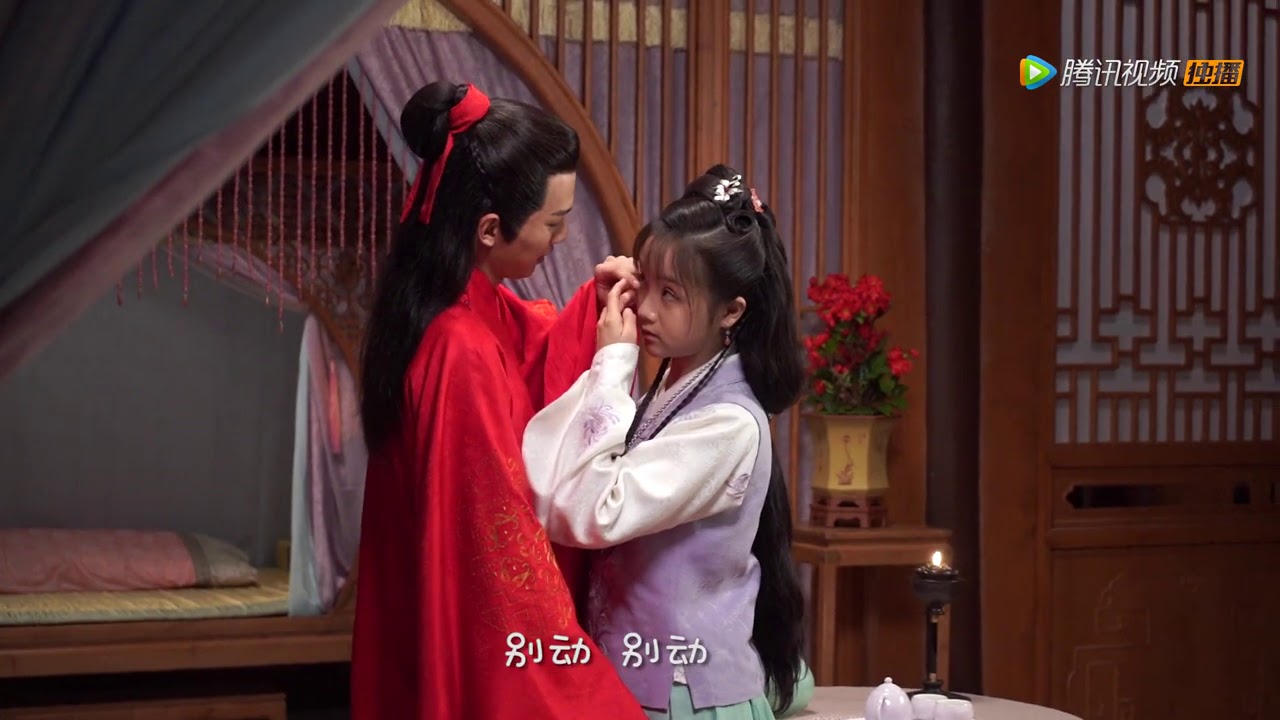 【少爷与我的罗曼史】花絮：洗碗夫妇吻戏现场大还原 就问你甜不甜 | A Love So Romantic - Behind the Scenes