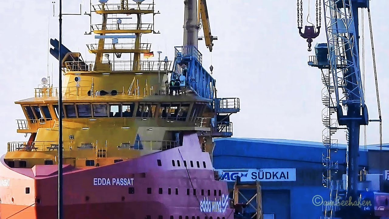 Windpark Versorgerschiff EDDA PASSAT offshore supply ship  LALZ8 IMO 9794367 Südkai Emden