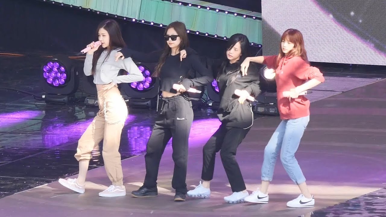 171028 블랙핑크 '마지막처럼' 사복 리허설 직캠 BLACKPINK Rehearsal fancam - AS IF IT'S YOUR LAST by Spinel