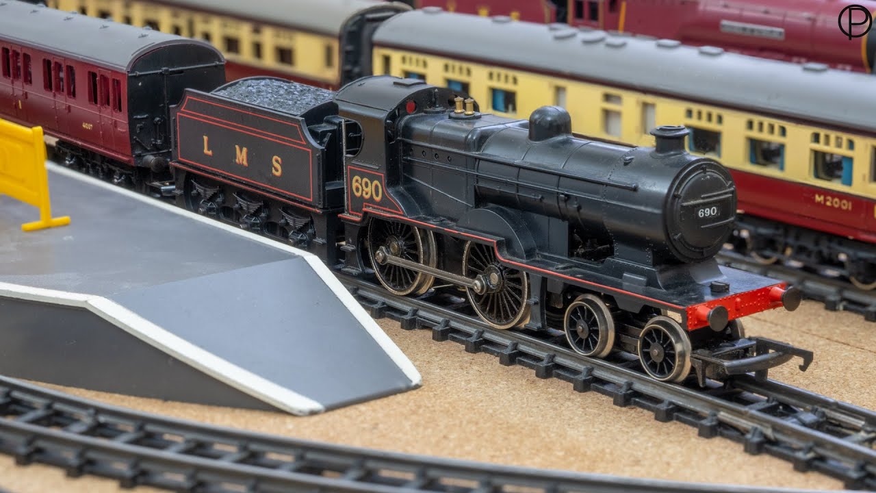 Hornby Railways R.450 LMS Class 2P Locomotive