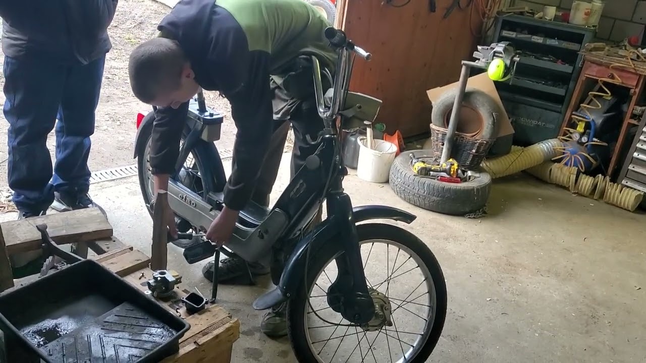 Piaggio altes Ciao wieder auf Vordermann gebracht! Fabian 15 und seine Toefflis!