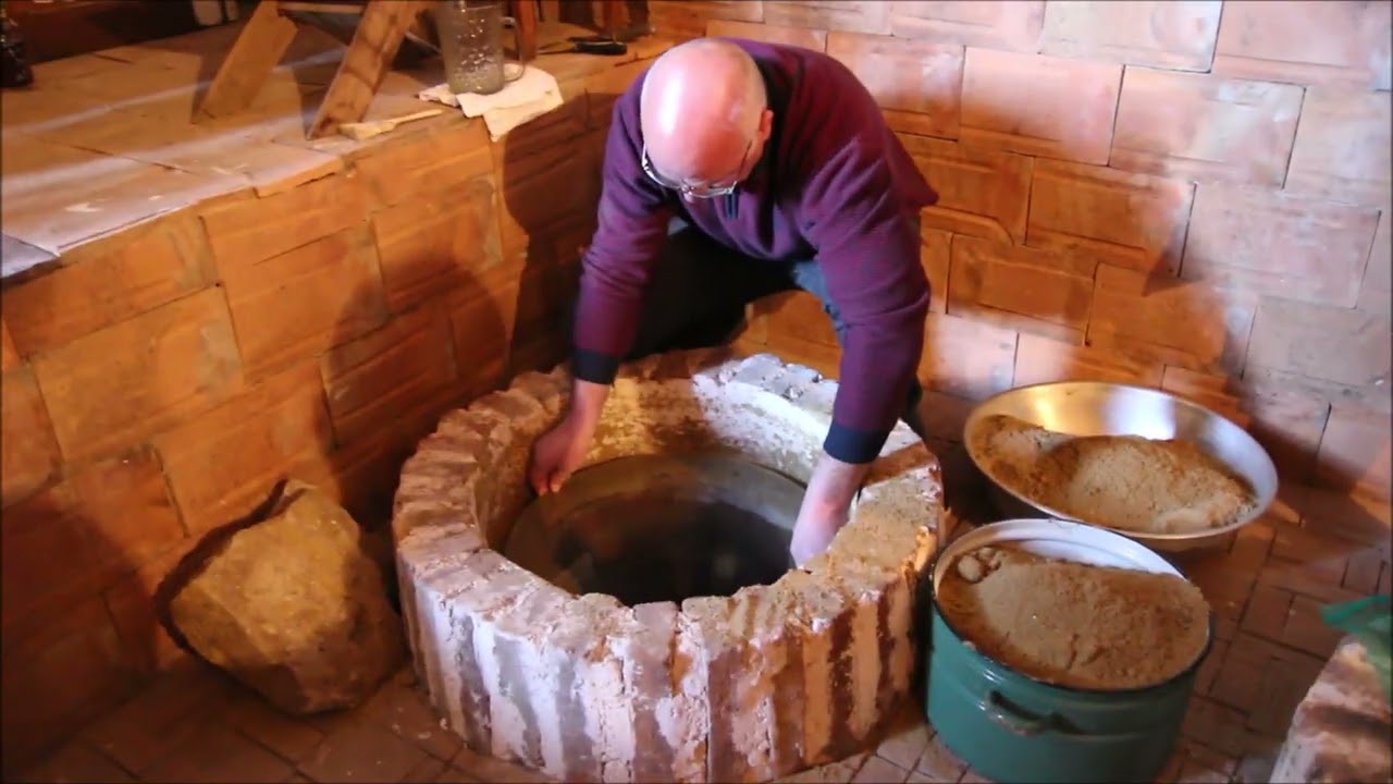 Грузинское вино. Dzmebi's Marani, открываем квеври с Ркацители. Болниси, март 2017
