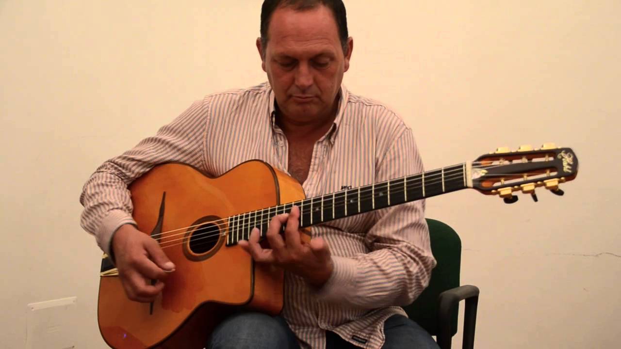 Irene's Gypsy jazz Adventures 1088: Stochelo Rosenberg warming up 2015