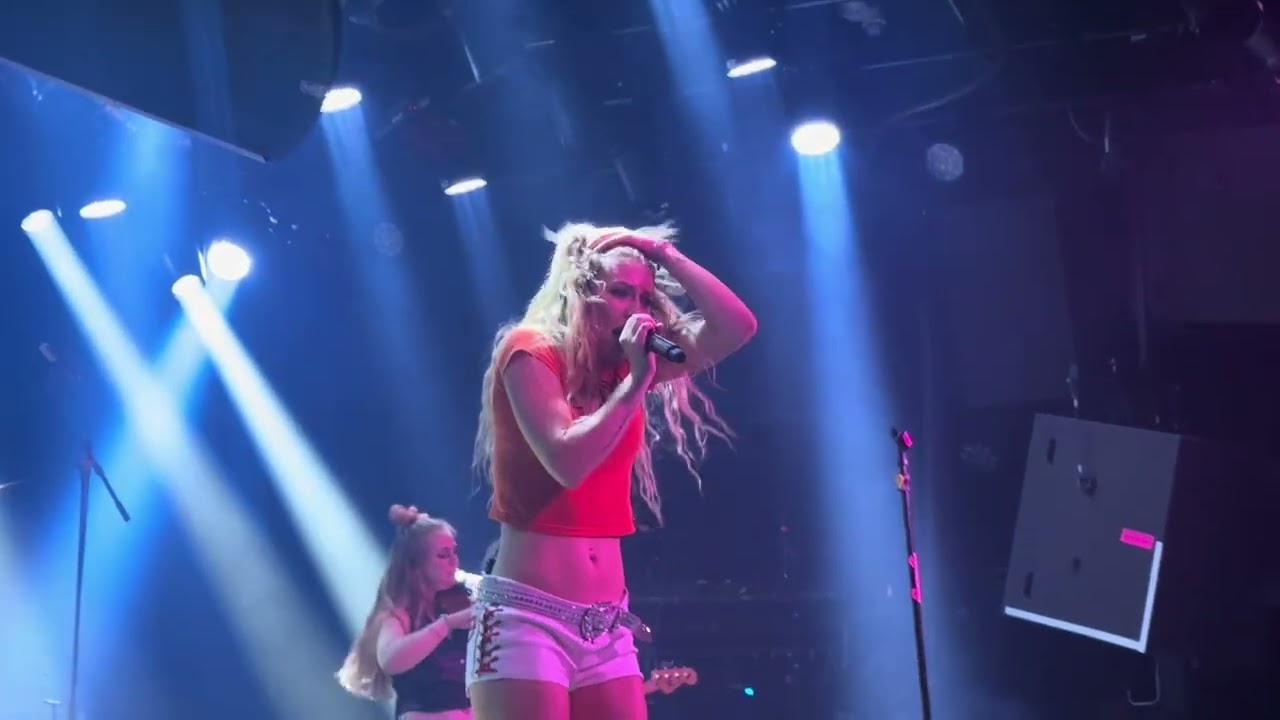 Dasha - Bye Bye Bye (Live @ Melkweg, Amsterdam)