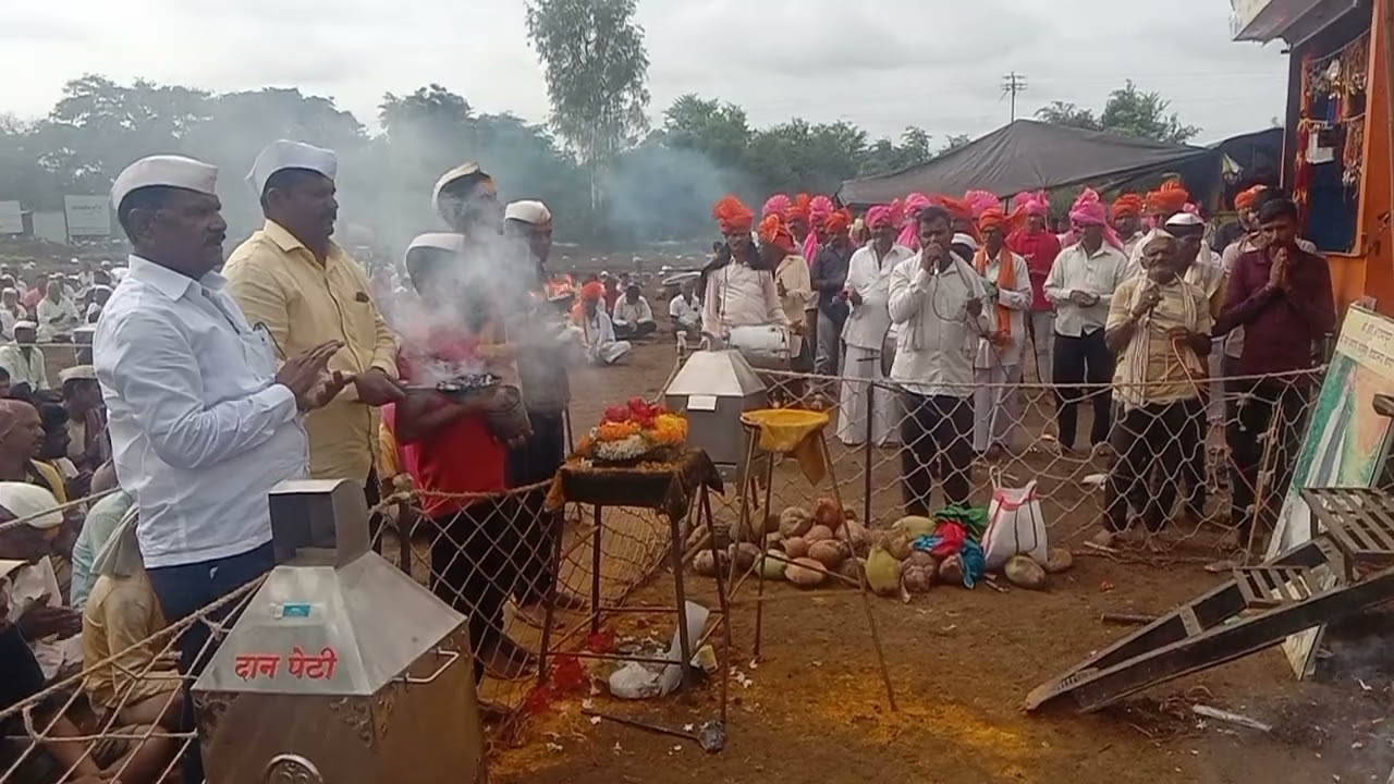 संत बाळूमामा बघा नंबर 16 बापू हातनूरकर आरती पोपट पाटील पिंपळनेर ता.माढा