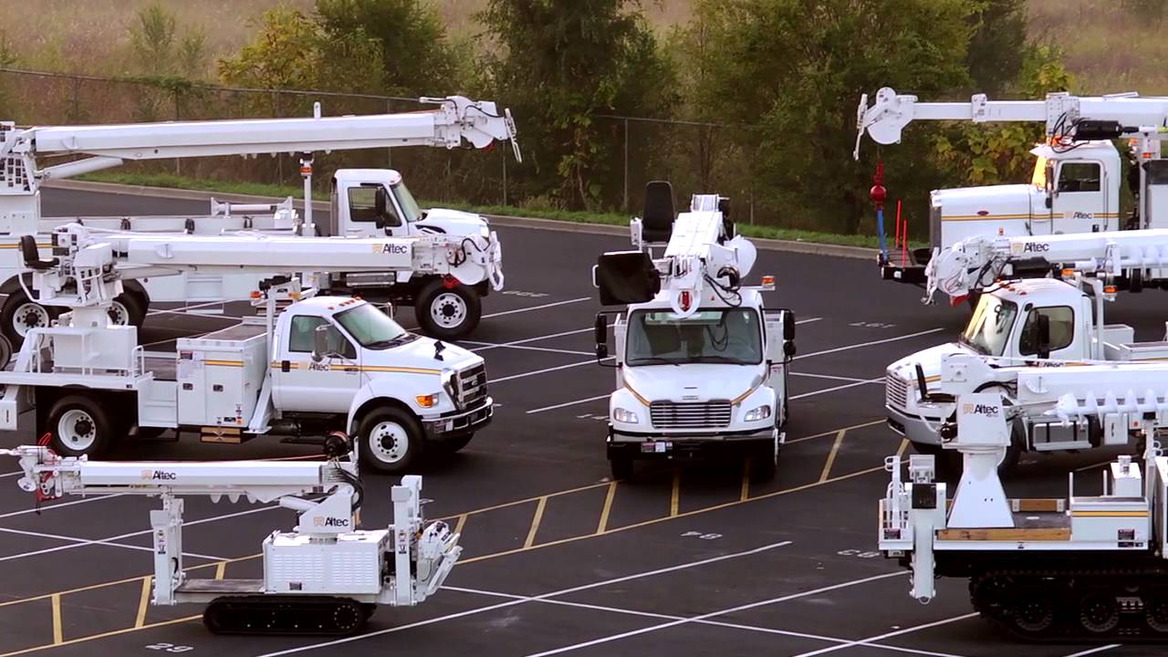 Altec | Digger Derricks