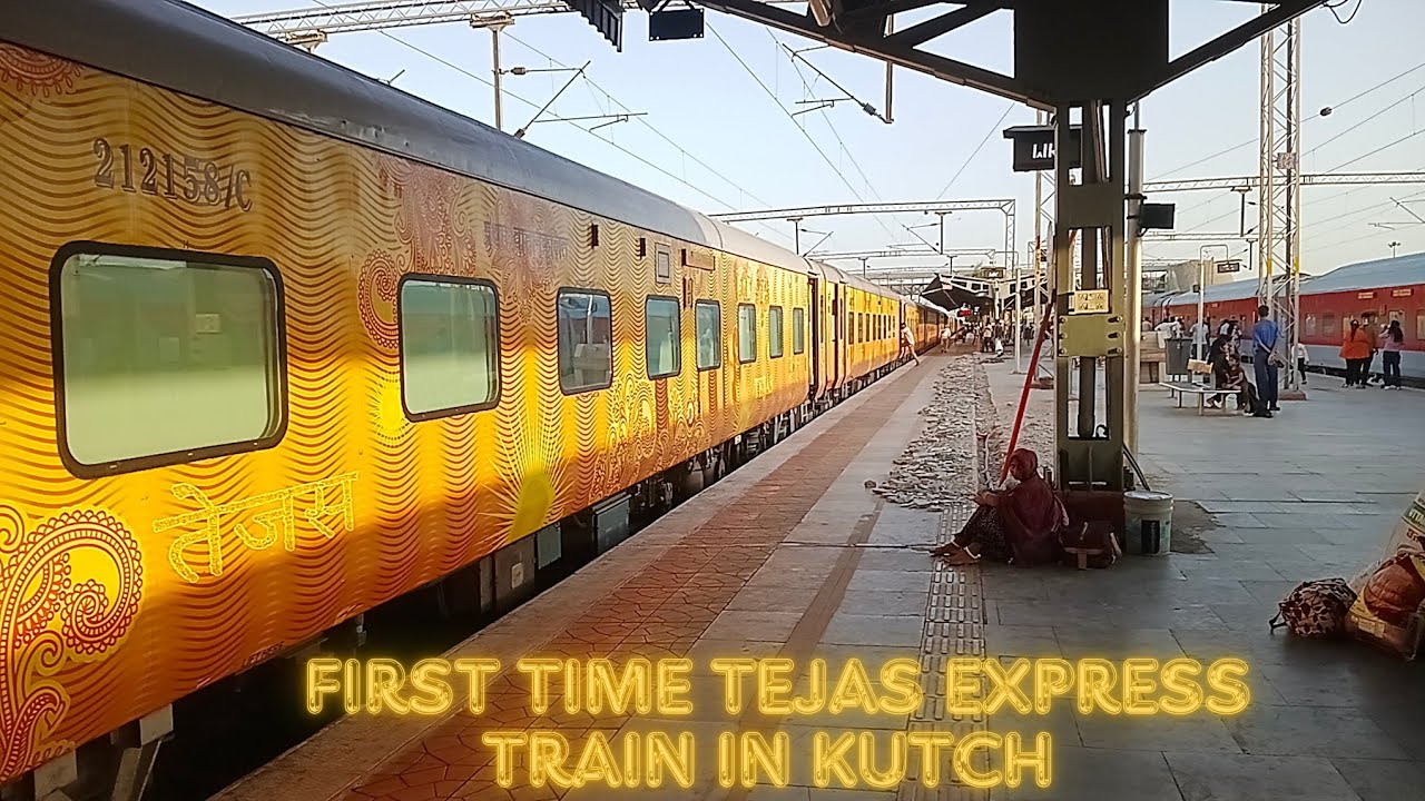 First Time Tejas EXPRESS in Kutch (09018 Gandhidham Mumbai Central Tejas Special Express) 🤩