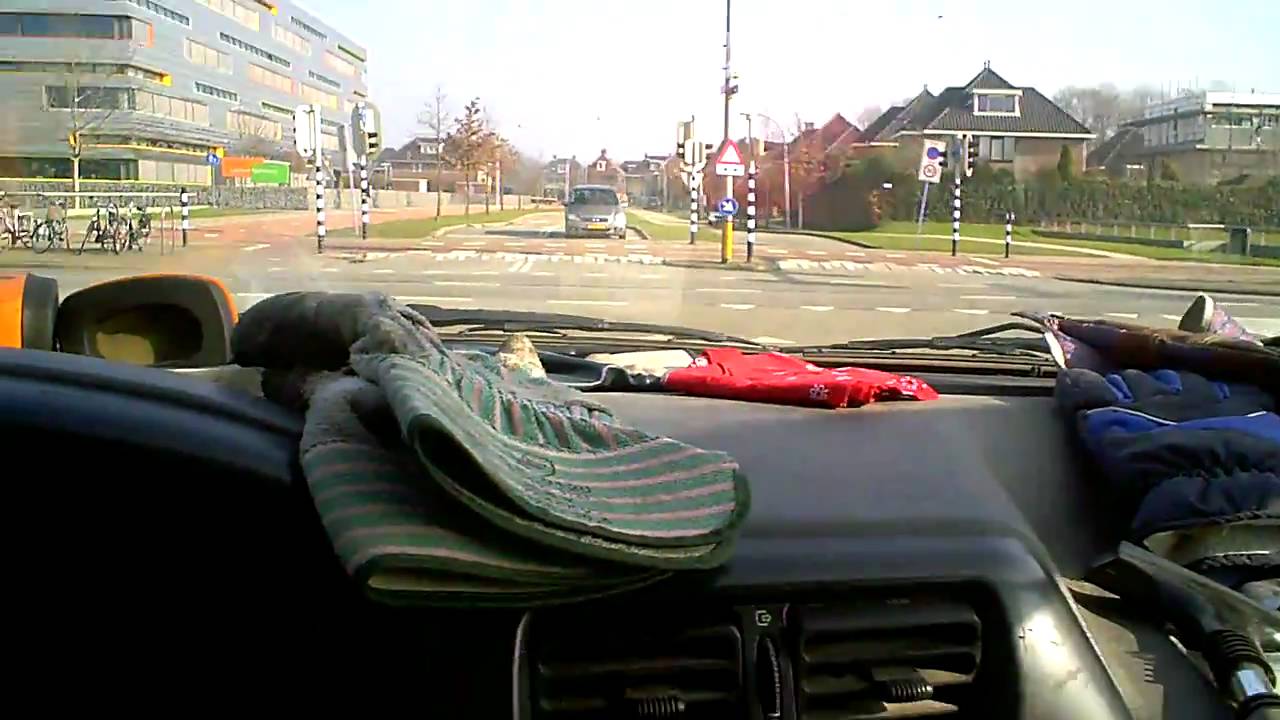 Green light ?? STOP !! Fire truck !! (flash vid )