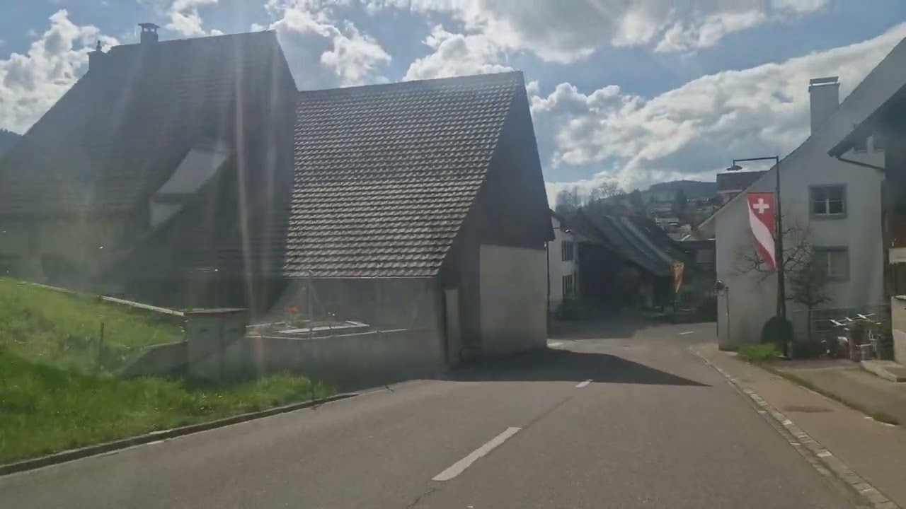 Reigoldswil Frühling, İlkbahar, İcviçre köyleri, dağları, doğası, 2023 Region Wasserfallen BL