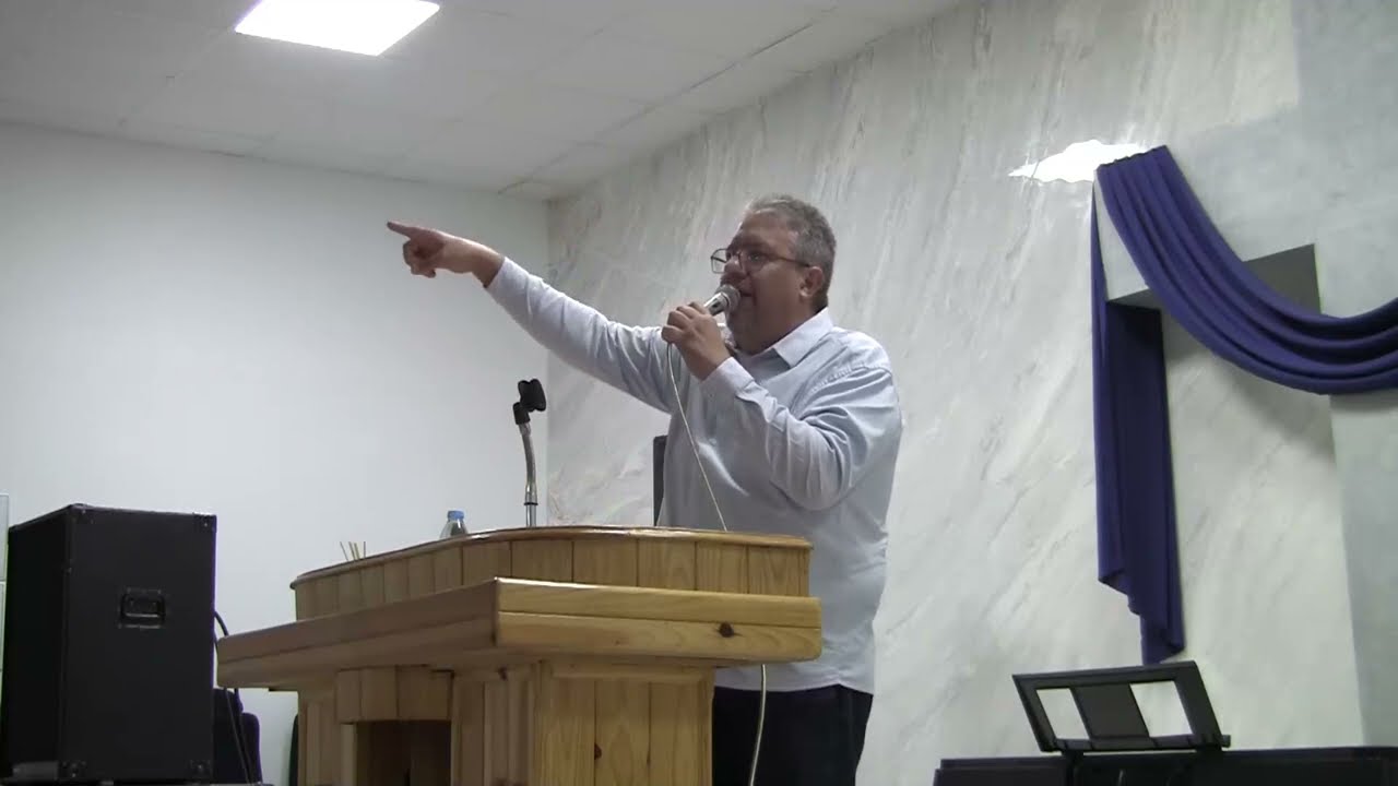 Mensaje del Pastor Ismael y alabanza del Coro de Castellón 