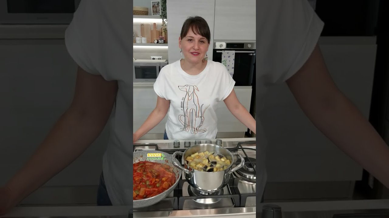 La caponata, tra i piatti siciliani più amati dell'estate