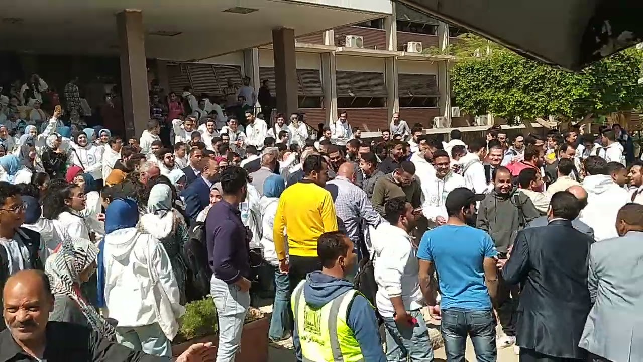 من اجمل المناظر في كليه طب جامعه اسيوط.