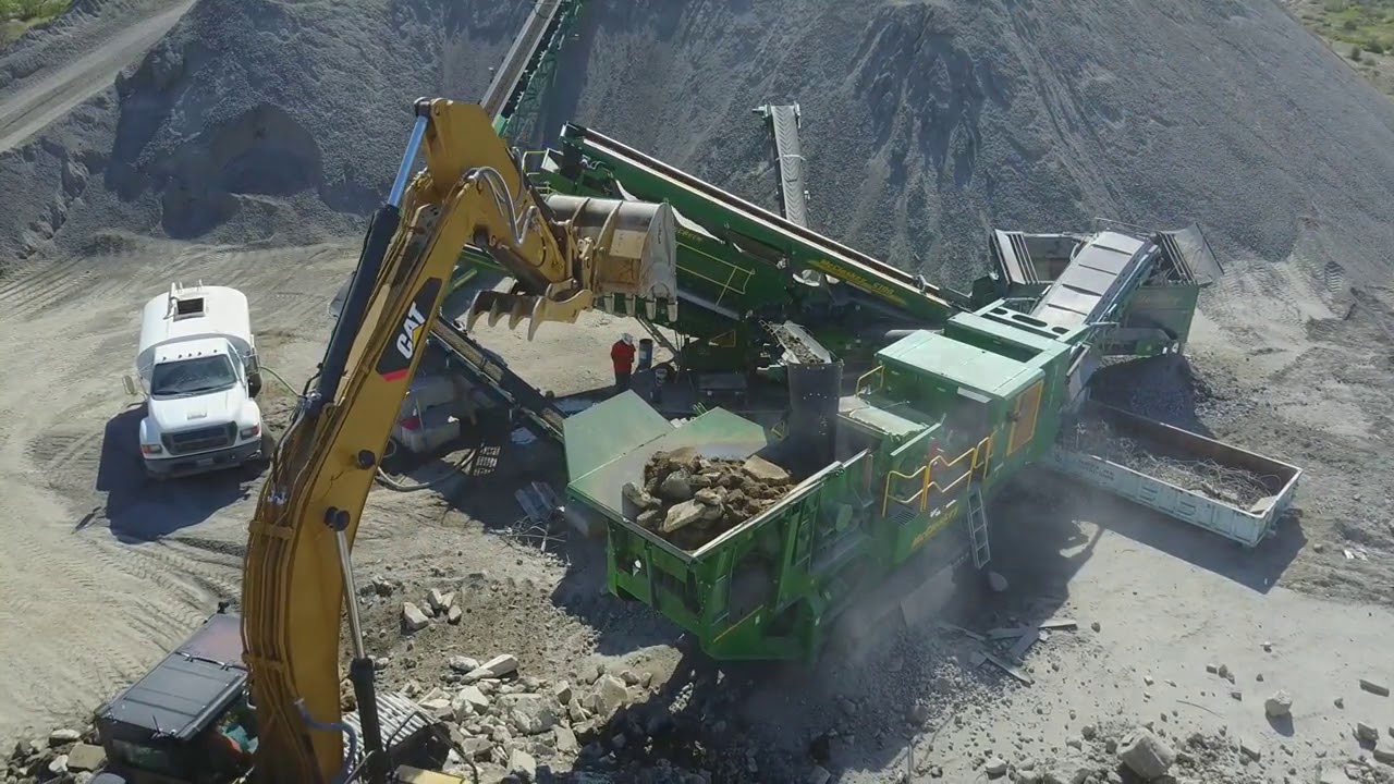 McCloskey I54v3 Impact Crusher, S190 Screener & ST80 Stacker