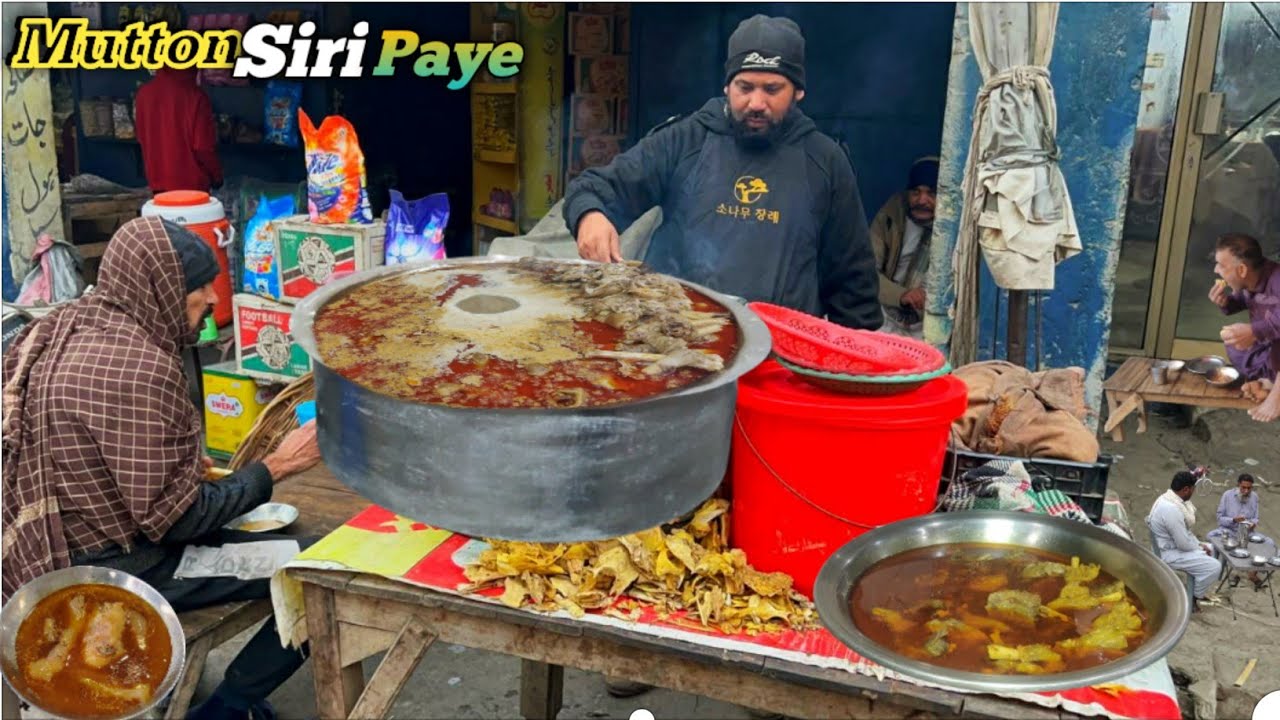 AMAZING DESI STREET FOOD BREAKFAST 😍 UNIQUE MUTTON SIRI PAYE - STREET FOOD  PAKISTAN | NON VEG FOOD