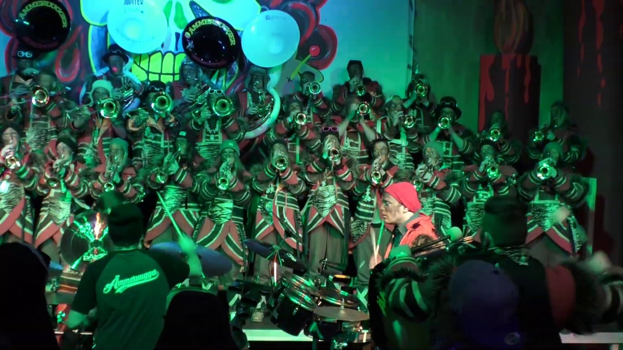 Escholzmatt Fasnacht 2018 Ämmeruugger Schüpfhe Turnhalle Auftritt Schmutziger Donnerstag