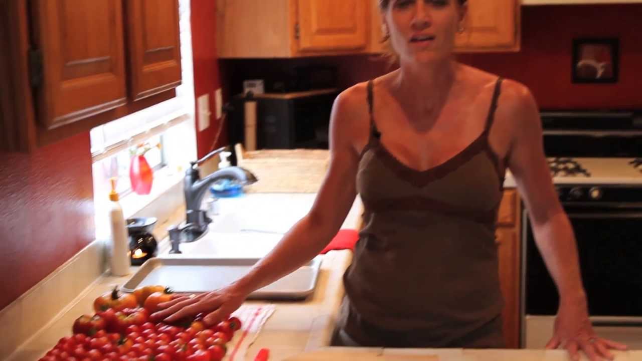 Preserving Your Harvest- Easiest way to Freeze Tomatoes and The Straw Trick