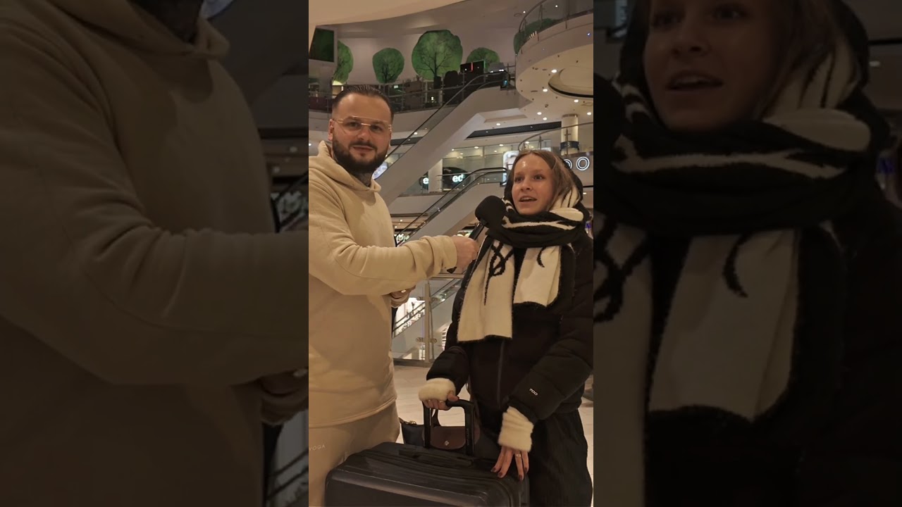 NIEWIEDZĄ ABSOLUTNA - KRZYWA WIEŻA