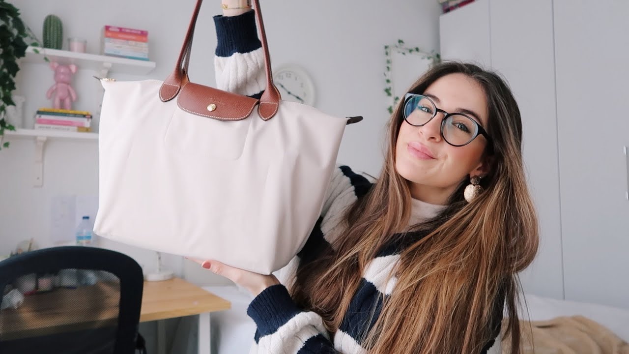 Qué llevo en mi bolso de la universidad {actualizado}