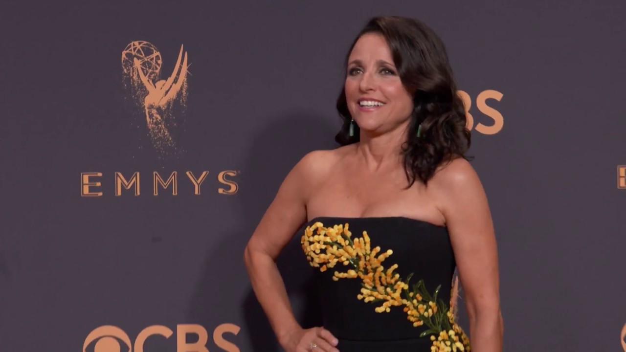 Julia Louis Dreyfus: Emmy Awards 2017 Red Carpet Arrival Fashion | ScreenSlam