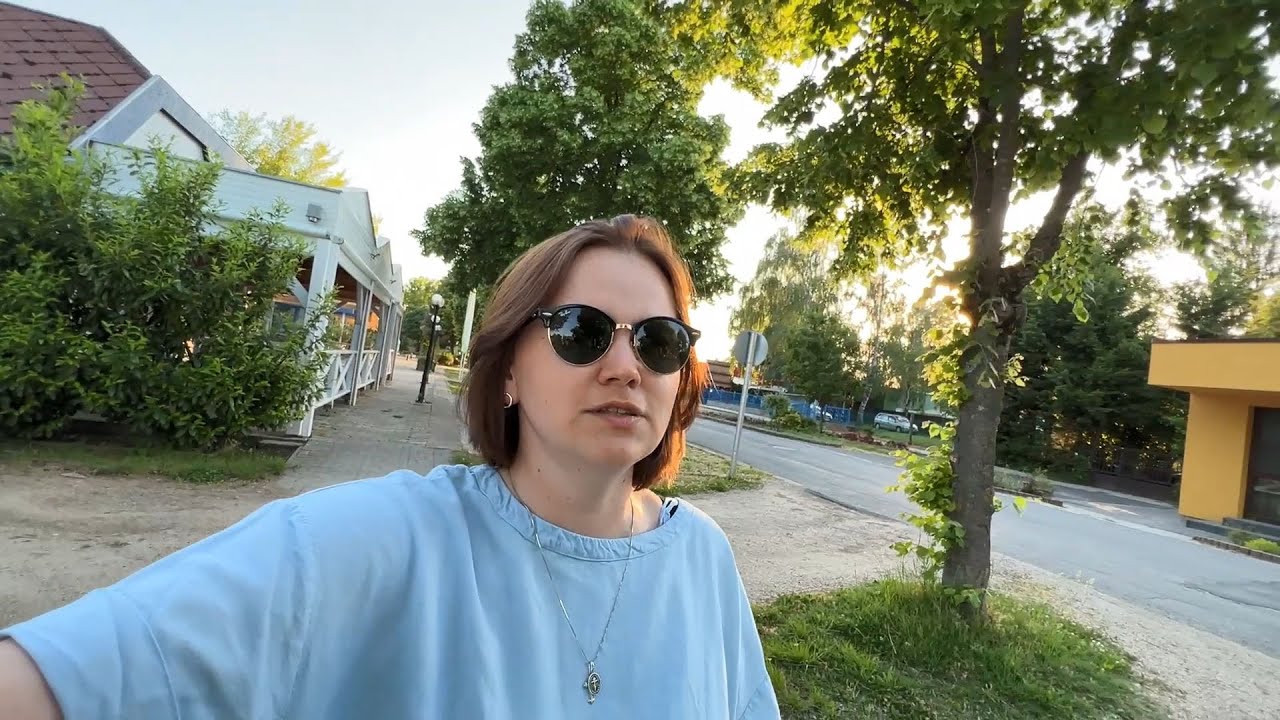 Венгрия. Балатонсемеш. Показываю село, которое спасло нас от войны