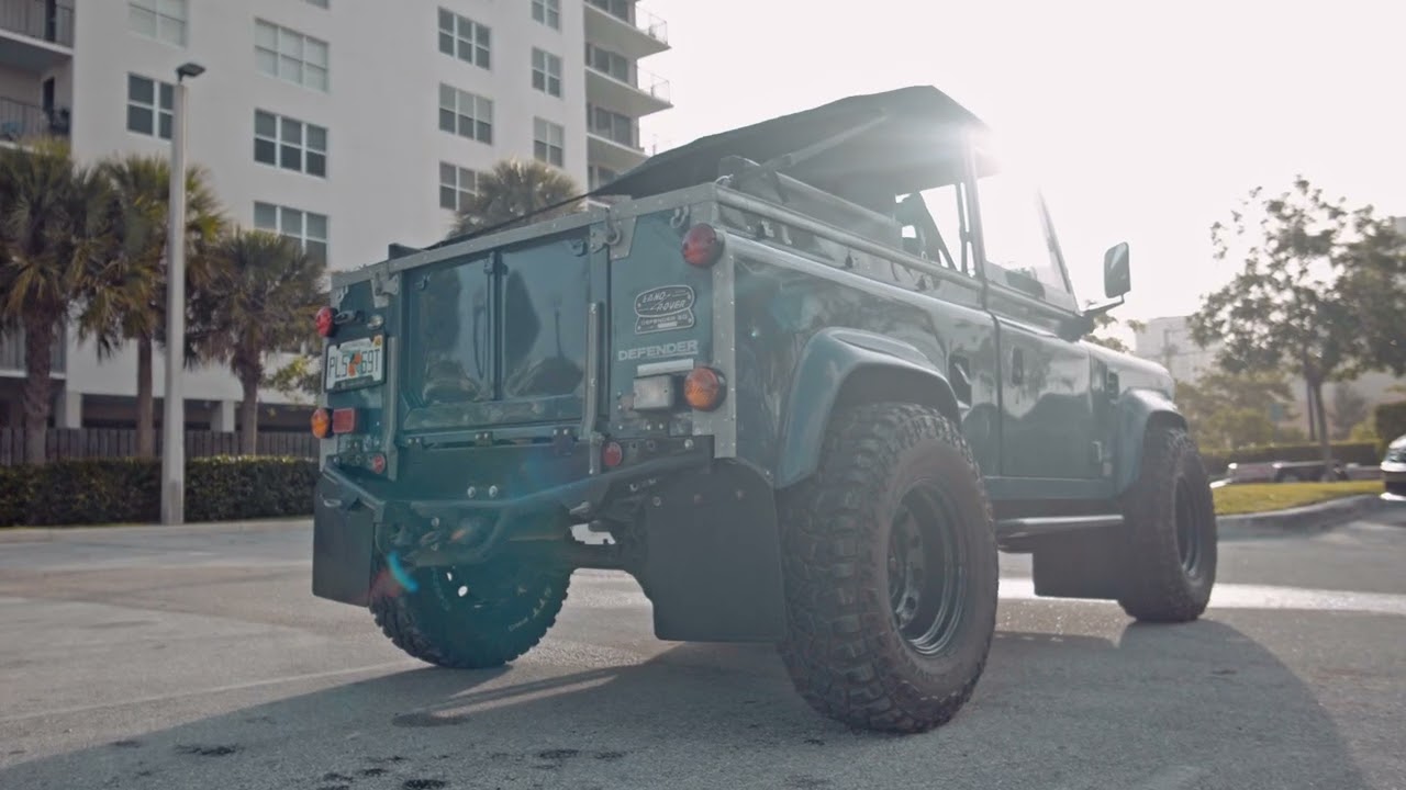 Land Rover Defender 90 V8 Automatic mp4