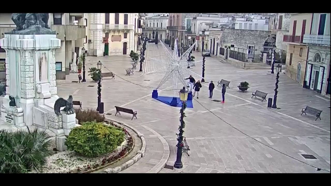 atto vandalico stella a Rutigliano