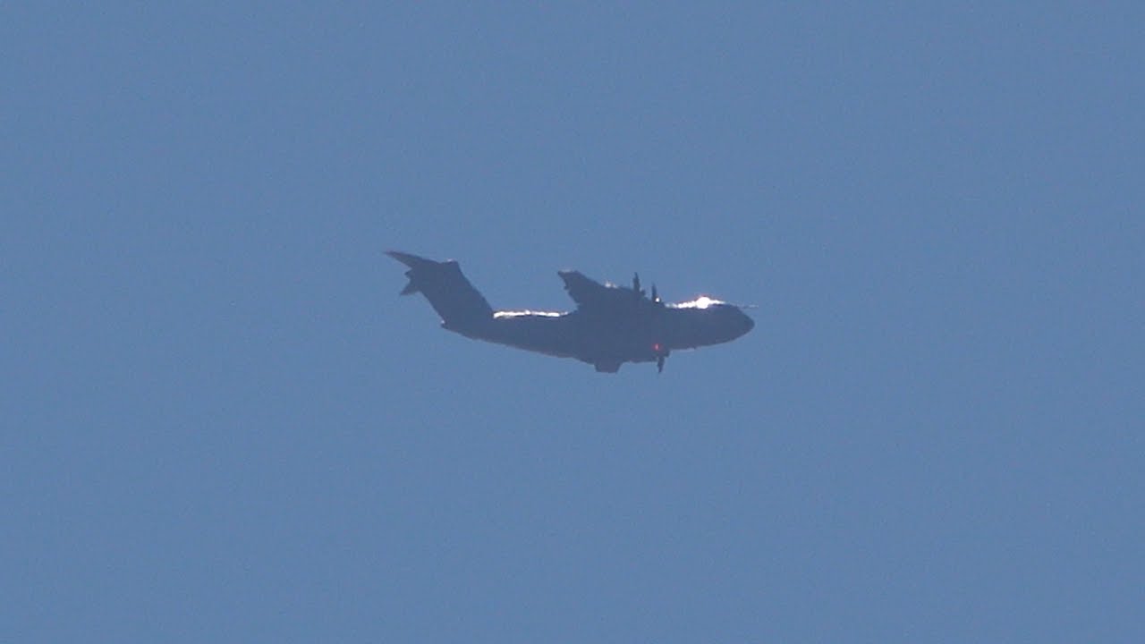 *Shaky* Luftwaffe A400M Atlas distant flyby