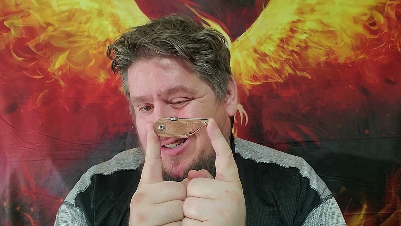 THE TINIEST KNIFE THIS YEAR! - THE DASH