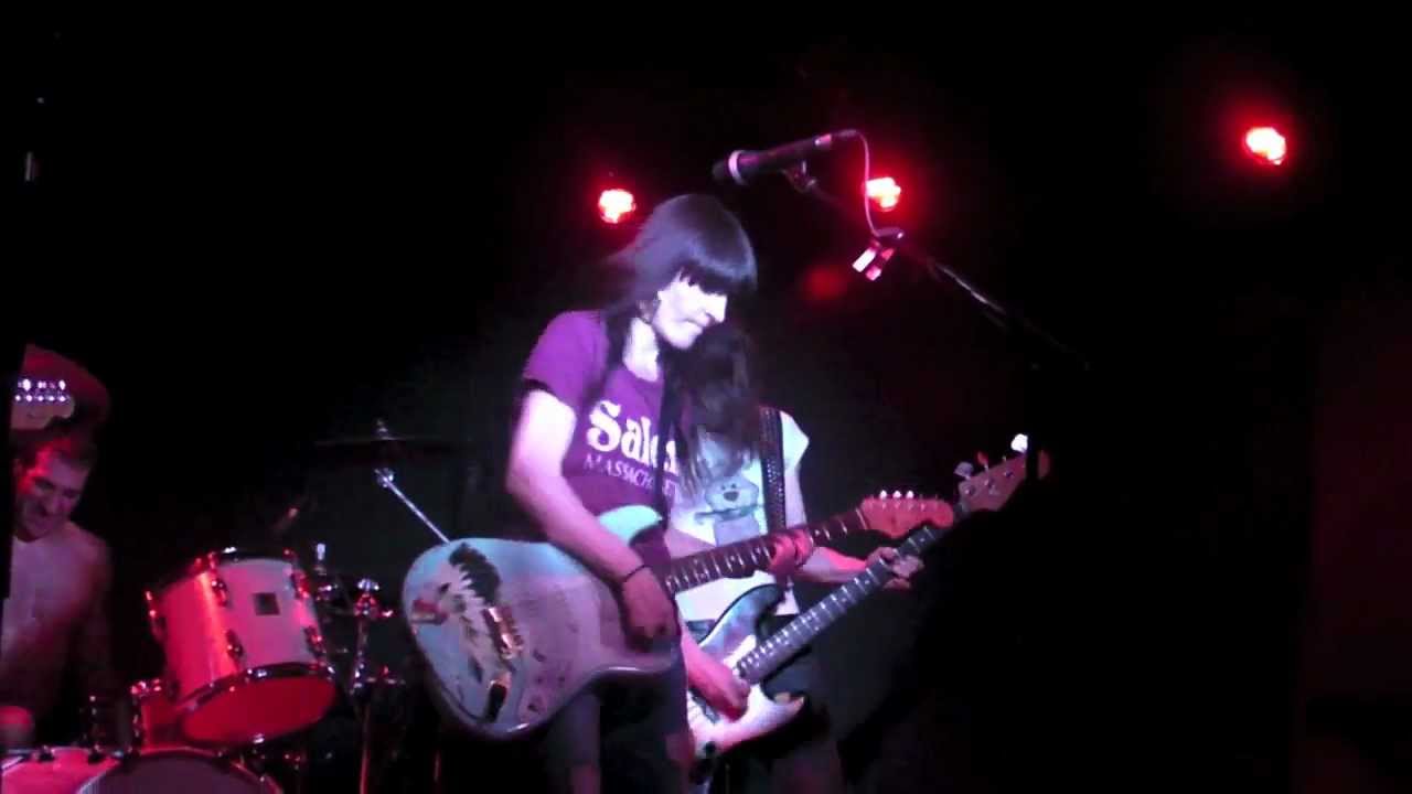Dover ☿  Sala Azkena Bilbao  sábado 26 de Enero del 2013