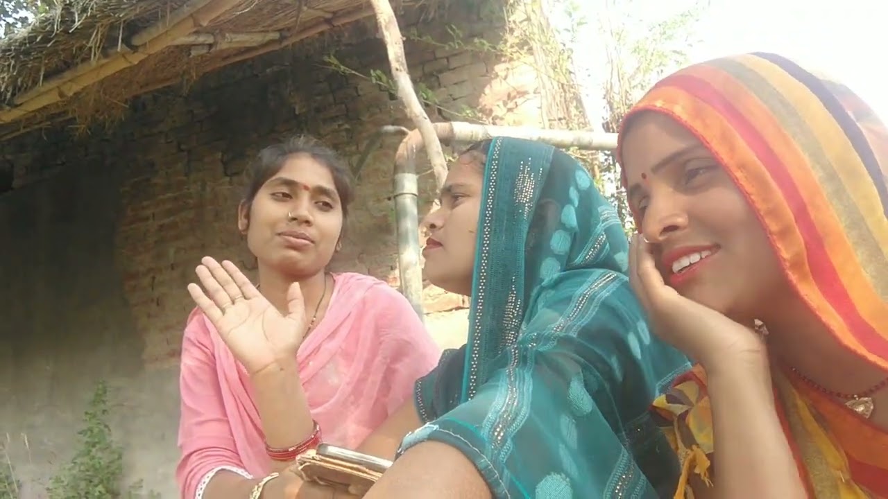 देहाती नाच गीत कैसे लगे कमेंट के माध्यम से जरूर बताइएगा गुड़िया पाल और अंशु पटेल के साथ में