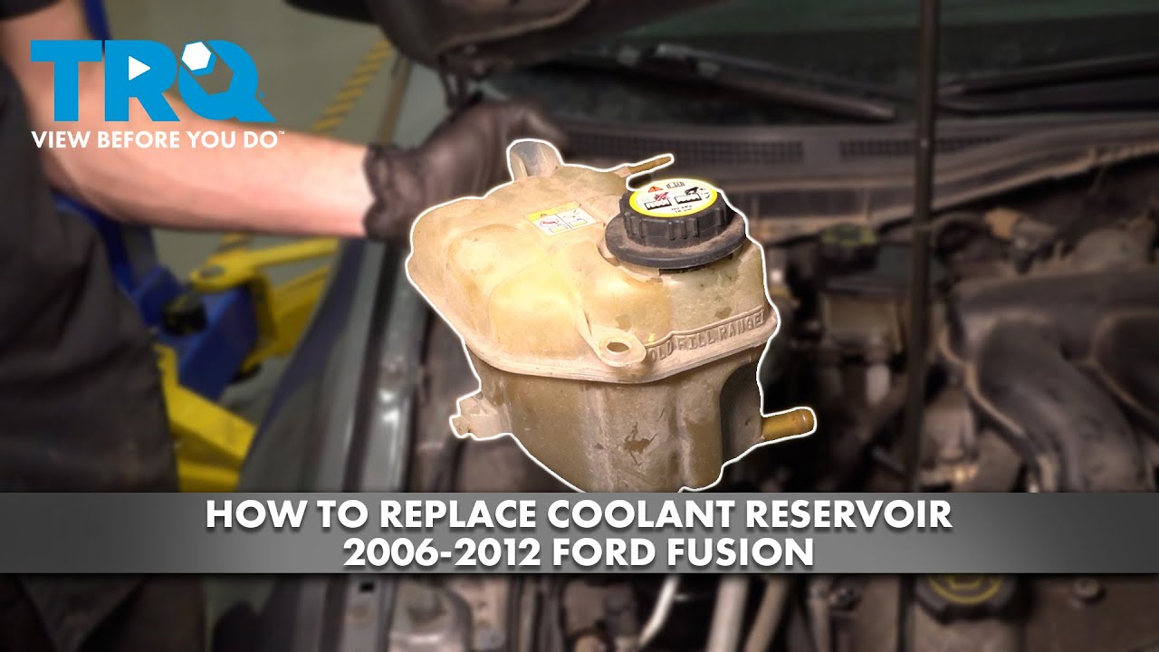 Как заменить бачок охлаждающей жидкости Ford Fusion 2006-2012
