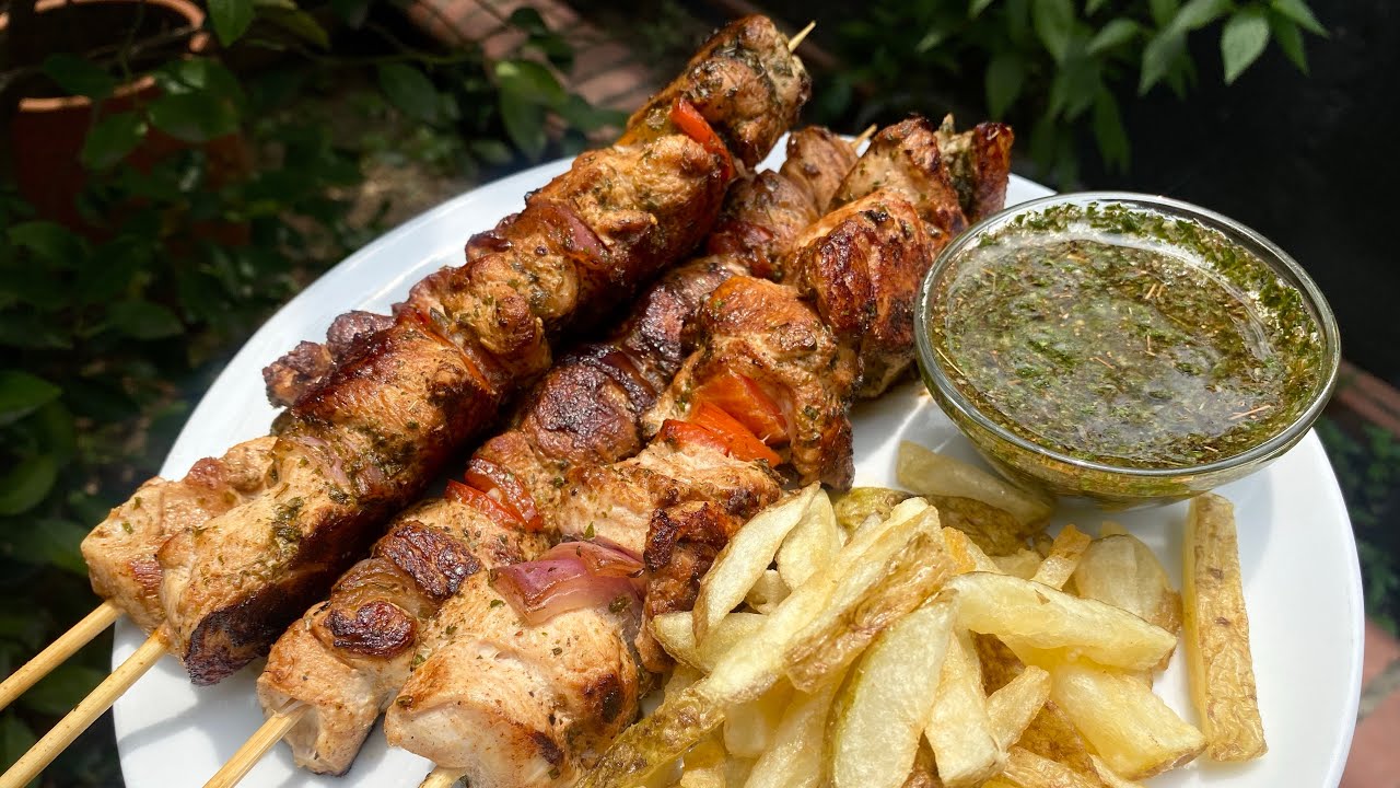 Como preparar unos Pinchos de Pollo con Chimichurri Casero
