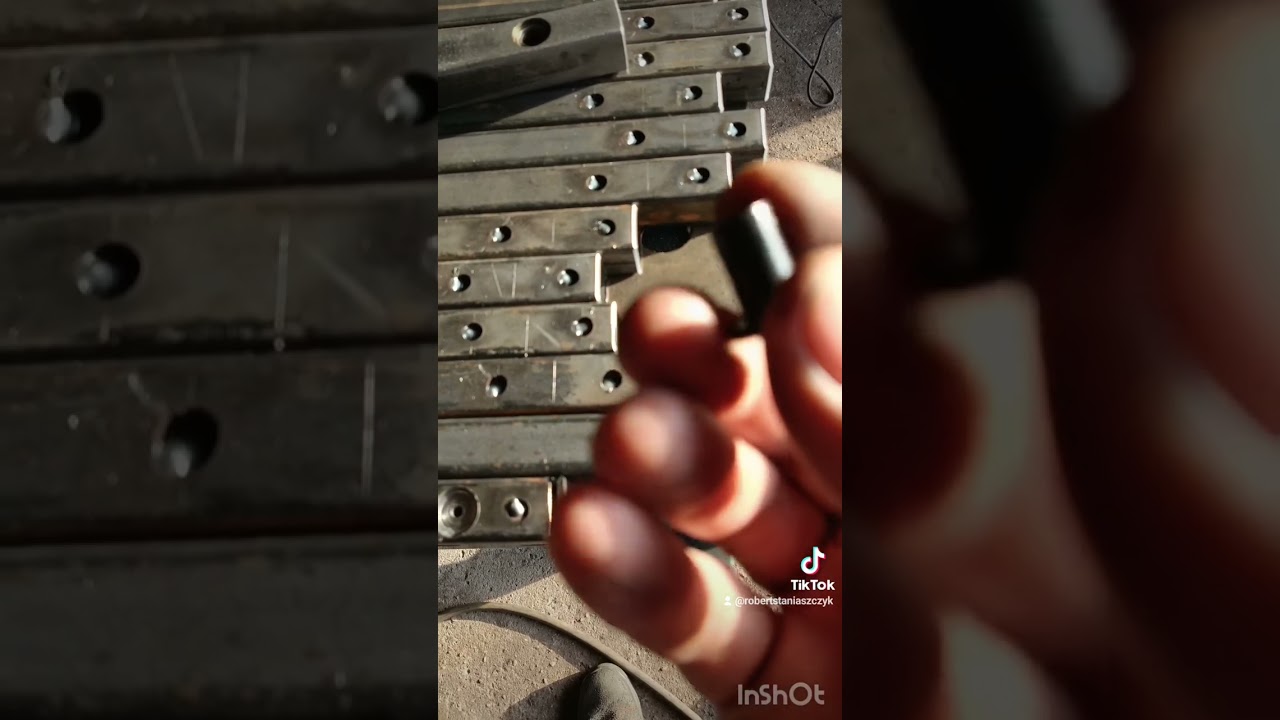 Balustrada schodowa typu Harfa.Mój sposób mocowania do policzka schodów 👍