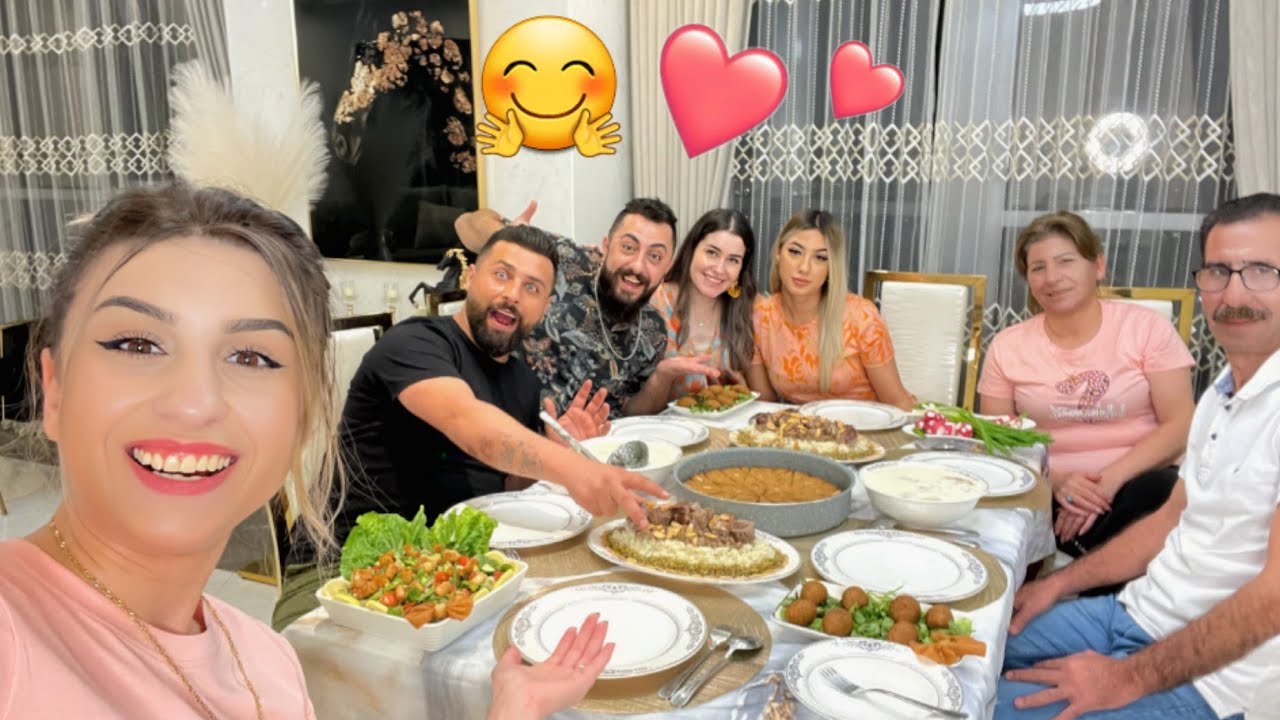 عزمنا أصحابنا على أطيب طبخة😋 بعد وصولهم دبي || ننوش صدمتهم!😱
