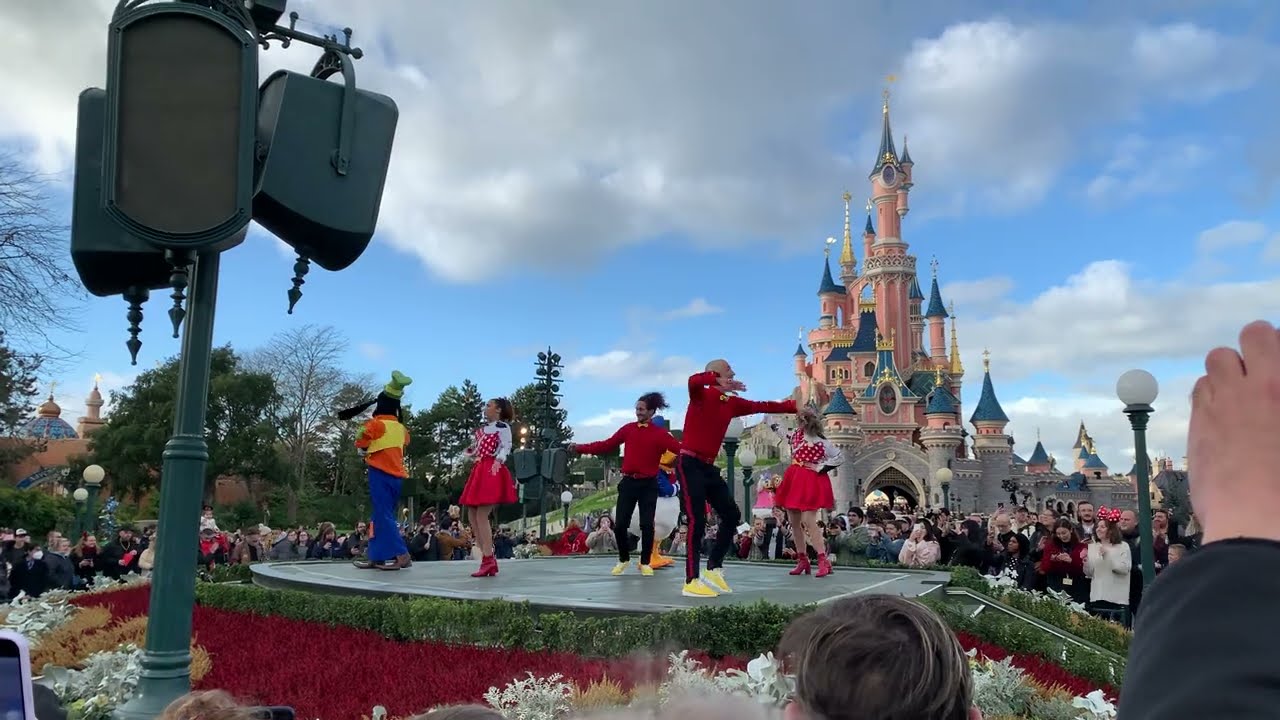 18/11/2022 - Happy Birthday Mickey & Minnie - Joyeux Anniversaire à Disneyland Paris