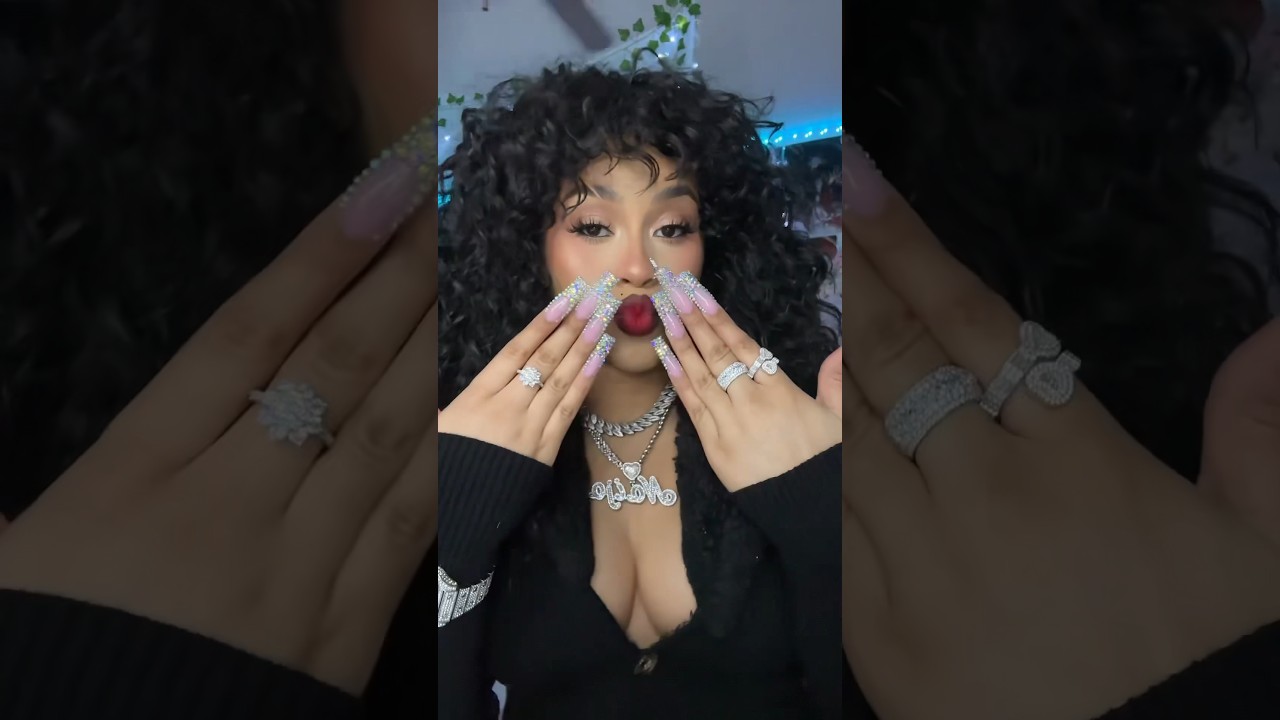 Only #pressonnails tutorial you&rsquo;ll ever need 💕✨ #pressons #acrylicnails #nailtutorial #howto
