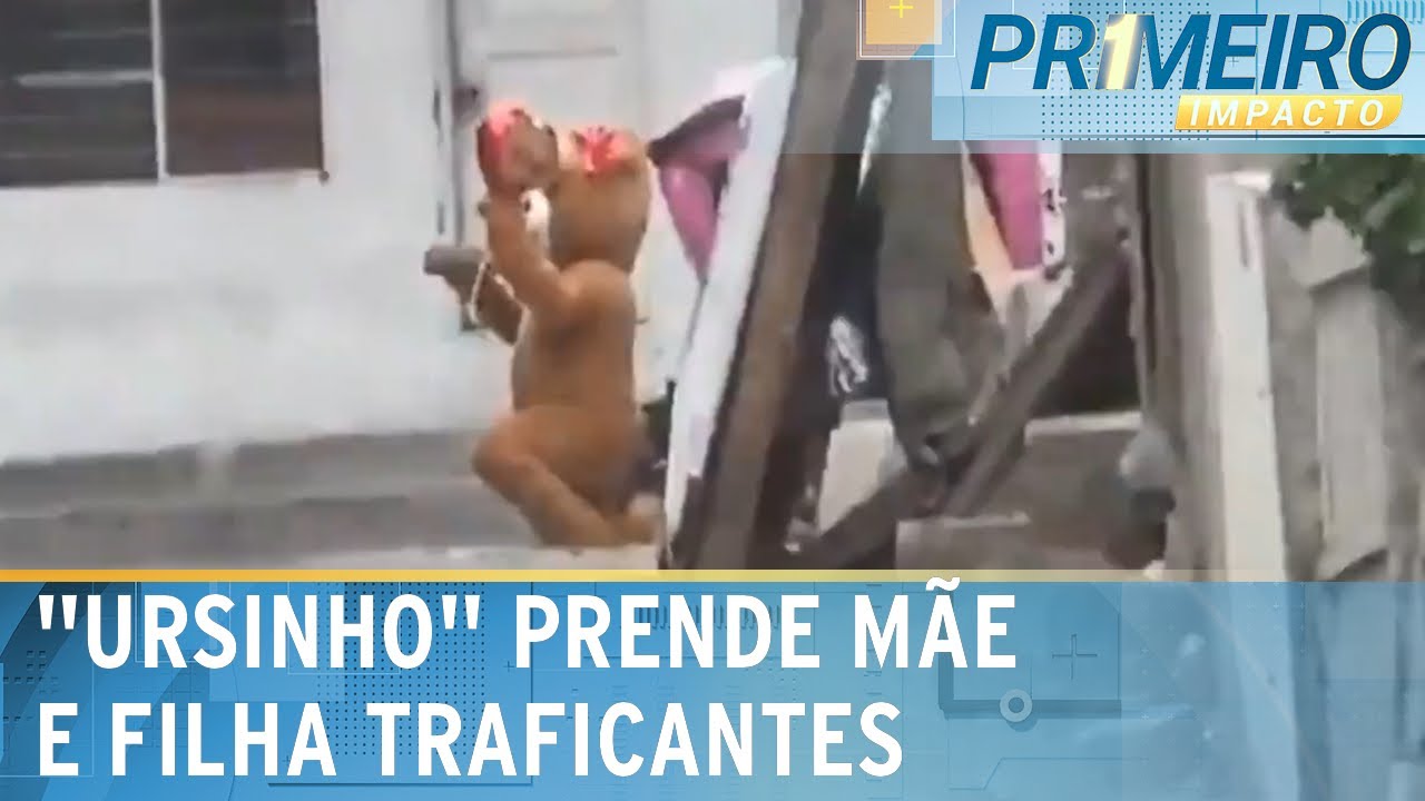 Policial fantasiado de ursinho prende mãe e filha traficantes | Primeiro Impacto (15/02/24)