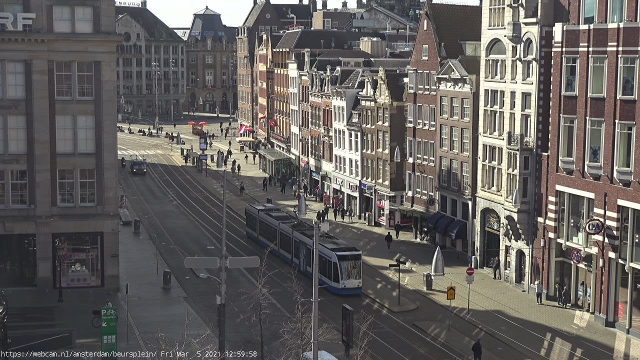 WebCam.NL | damrakbeursplein.amsterdam | live ultraHD PTZ camera Beurs van Berlage, Amsterdam.
