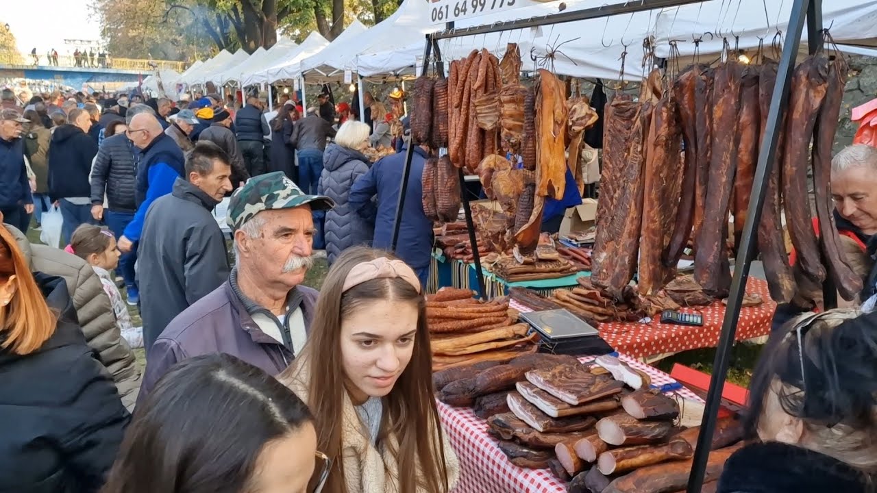 Festival duvan čvaraka. Velika -Najveća ponuda a ljudi kao mrava.!!! Valjevo          Dejan Čupa Art