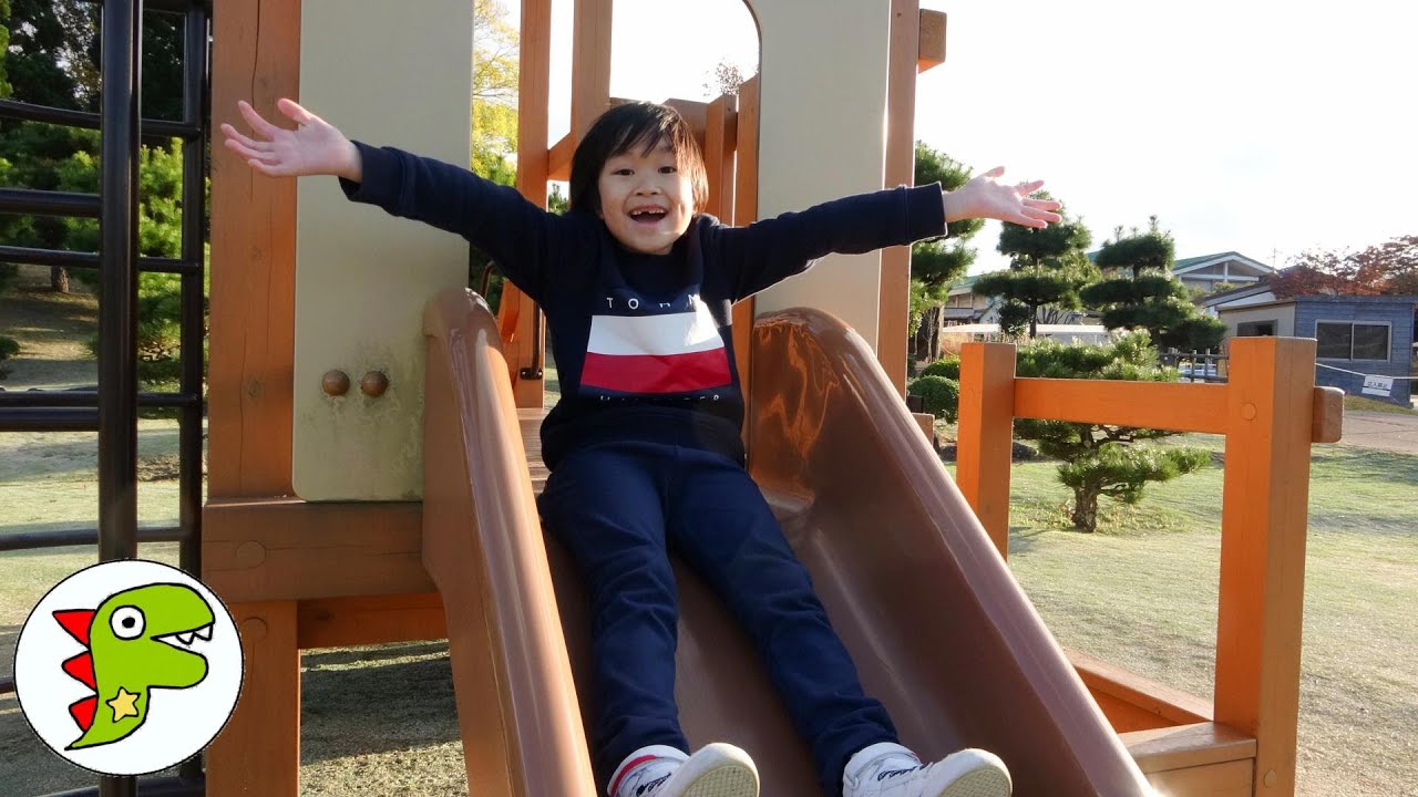 レオくんが公園であそんでみた！Part2 トイキッズ