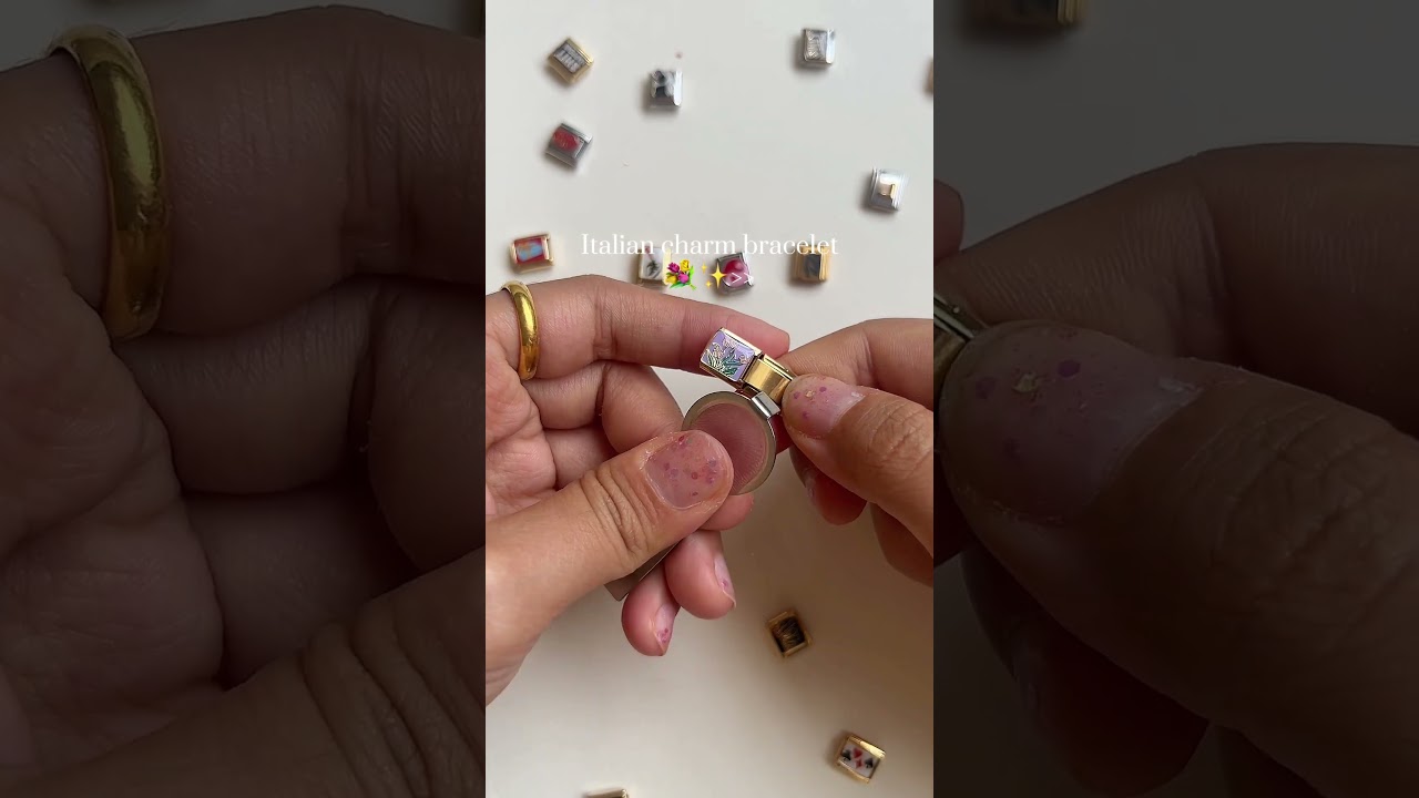 Who need one? 🌺 Get a Free Original bracelet when you buy 10 charms now 🫶🏻 Italian charm bracelet